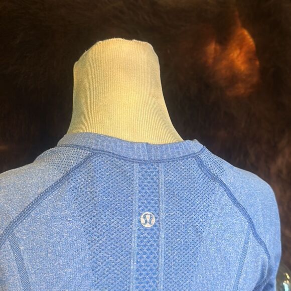 Lululemon top 8 (4444) - Picture 6 of 6